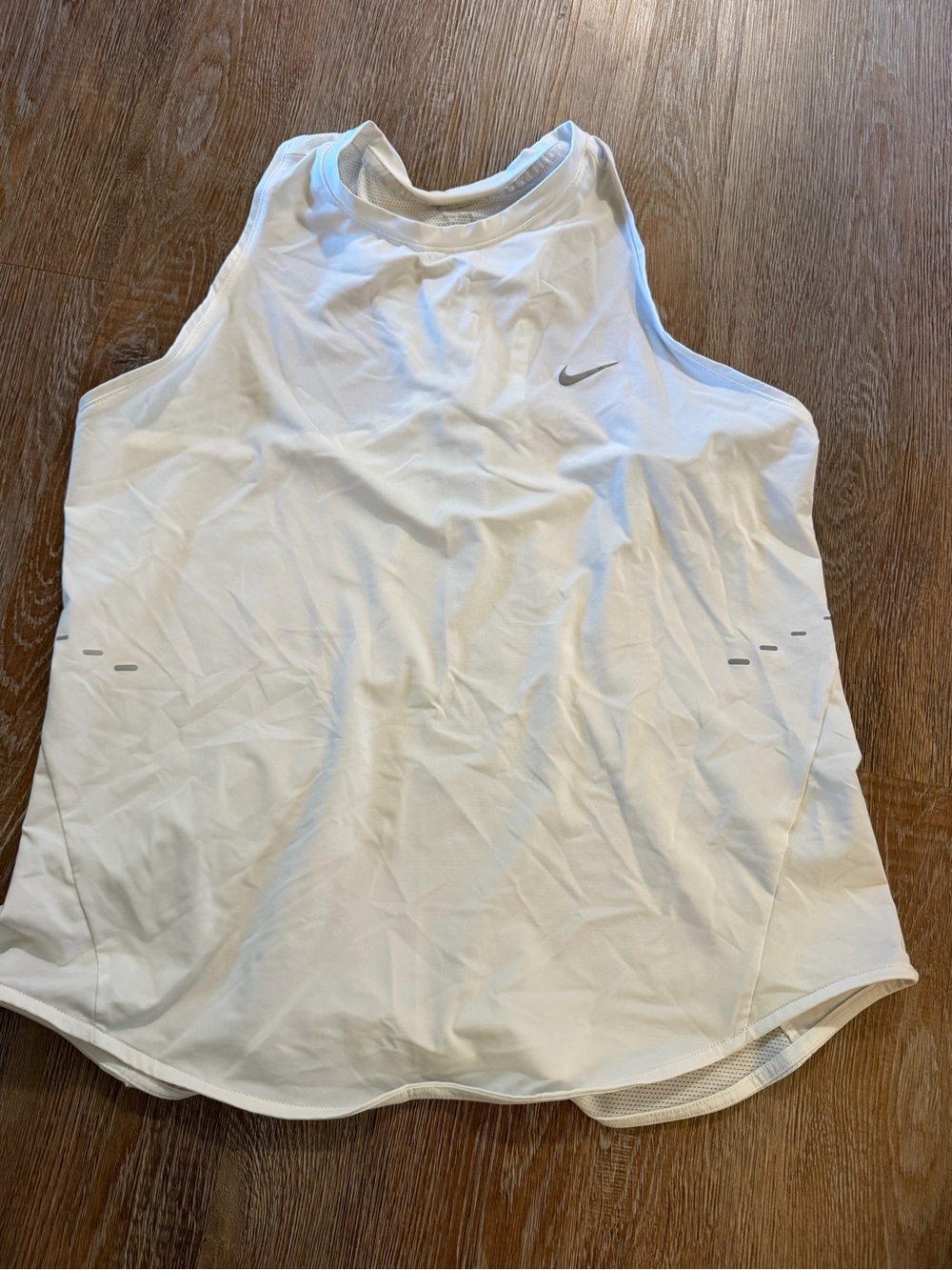 Nike Women's White Sleeveless Athletic Tank Top